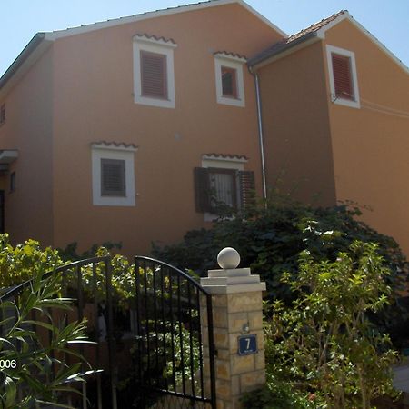 Apartments Beba Малий Лошинь Екстер'єр фото