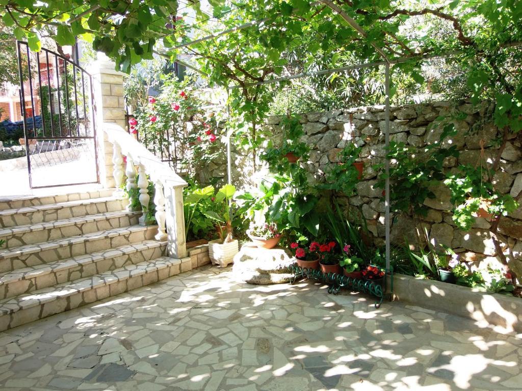 Apartments Beba Малий Лошинь Екстер'єр фото