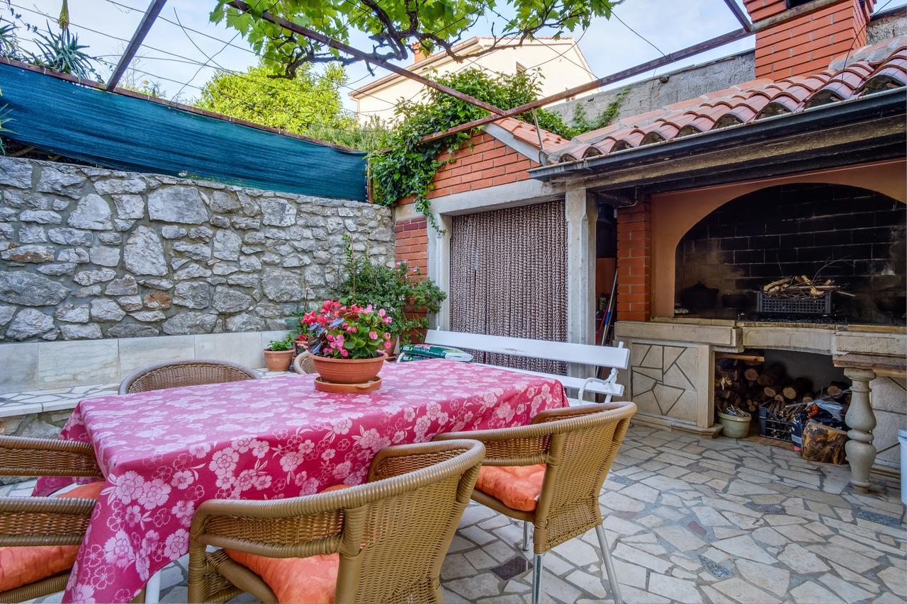 Apartments Beba Малий Лошинь Екстер'єр фото