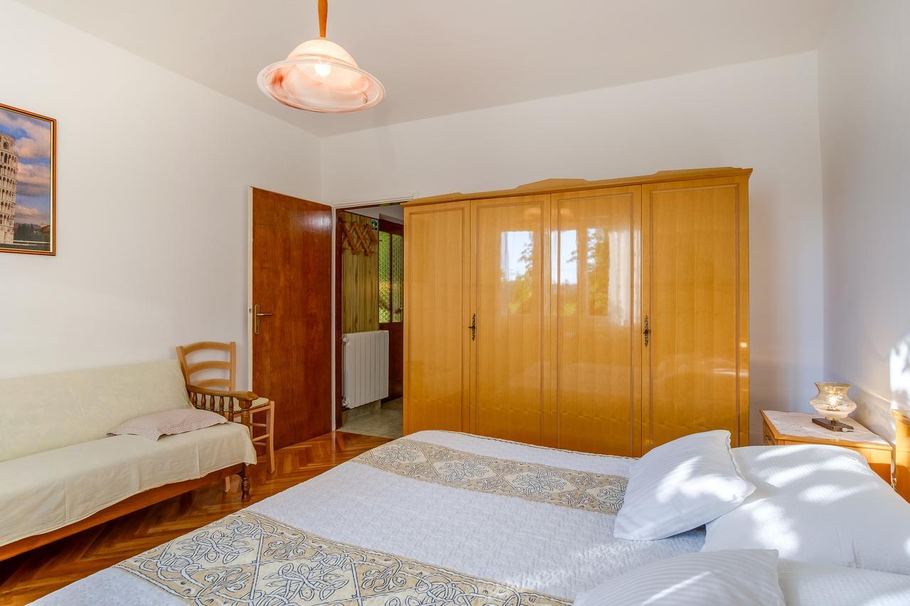 Apartments Beba Малий Лошинь Екстер'єр фото