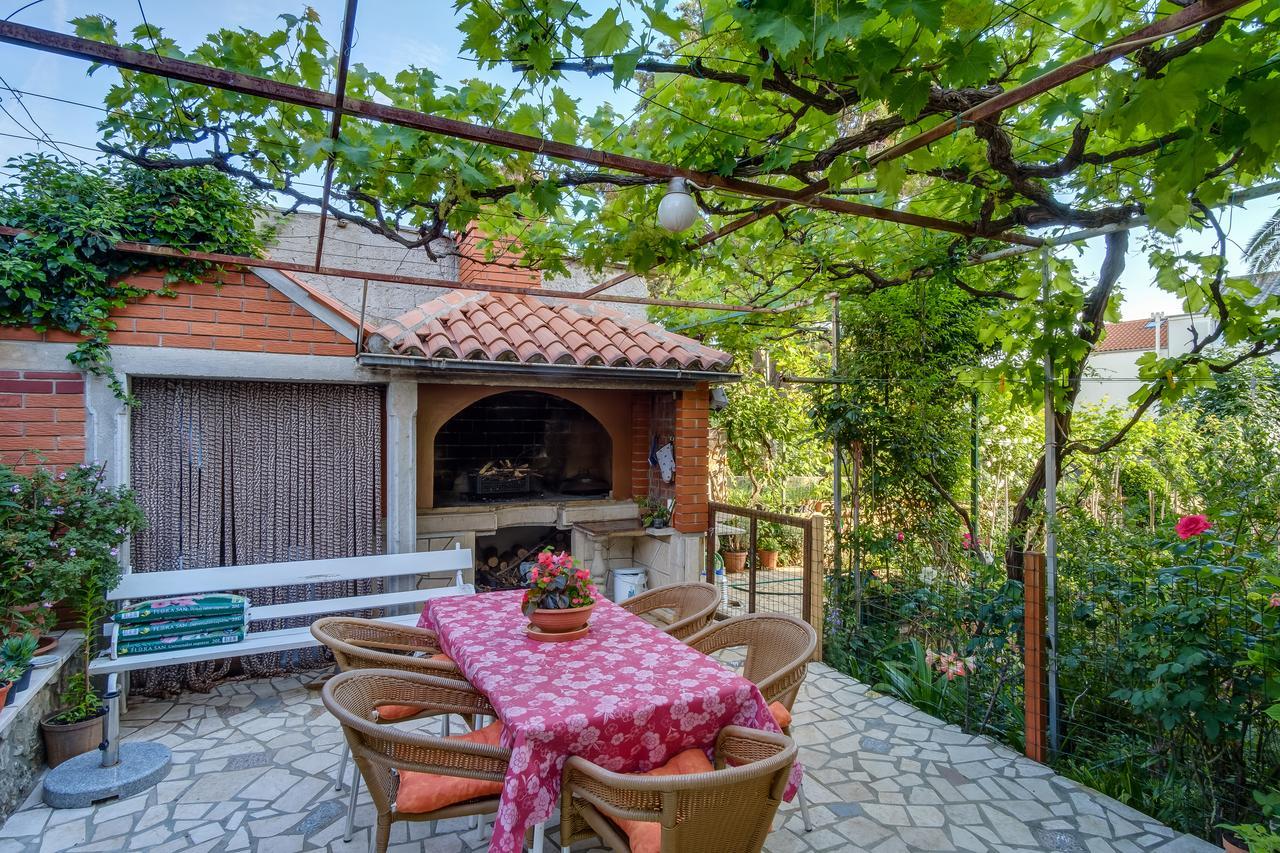 Apartments Beba Малий Лошинь Екстер'єр фото